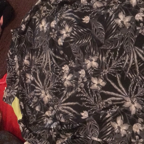 A sports outfit - Picture 4 of 4